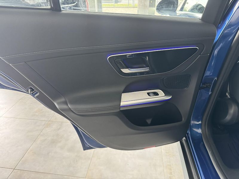 Mercedes-Benz GLC (2024) 220d 4MATIC LED AVANTGARDE - fotka 18 z 35