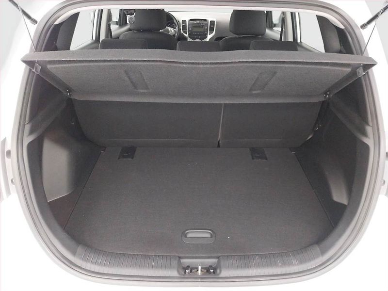 Hyundai ix20 (2016) 1.6 CVVT, Serv.kniha - fotka 14 z 15