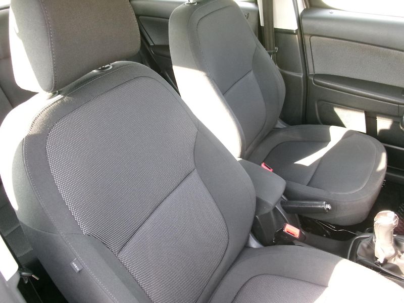 Škoda Yeti (2012) 2,0TDI 4x4 AC TAŽNÉ 1.MAJ - fotka 18 z 26