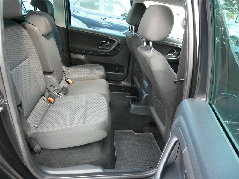 Škoda Roomster 1,6 TDi 66kW auto klima,servis - fotka 27 z 55