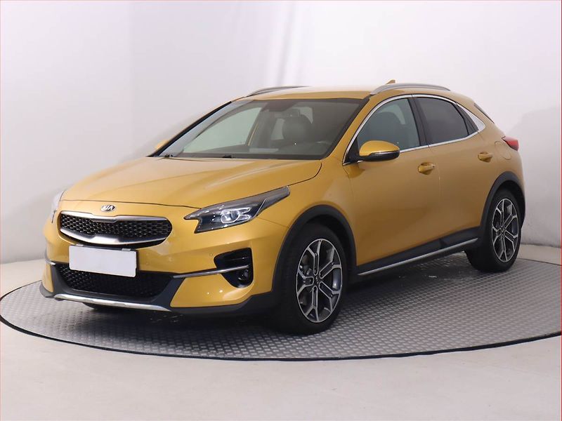 Kia XCeed (2021) 1.6 CRDi, Automat, Serv.kniha - fotka 2 z 20