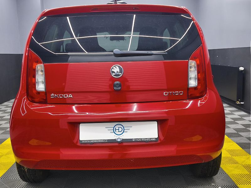 Škoda Citigo (2014) 55kw, výhřev sed., navi, klima - fotka 12 z 23