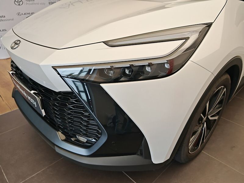 Toyota C-HR 2.0 Hybrid 4x4 Executive - fotka 7 z 44