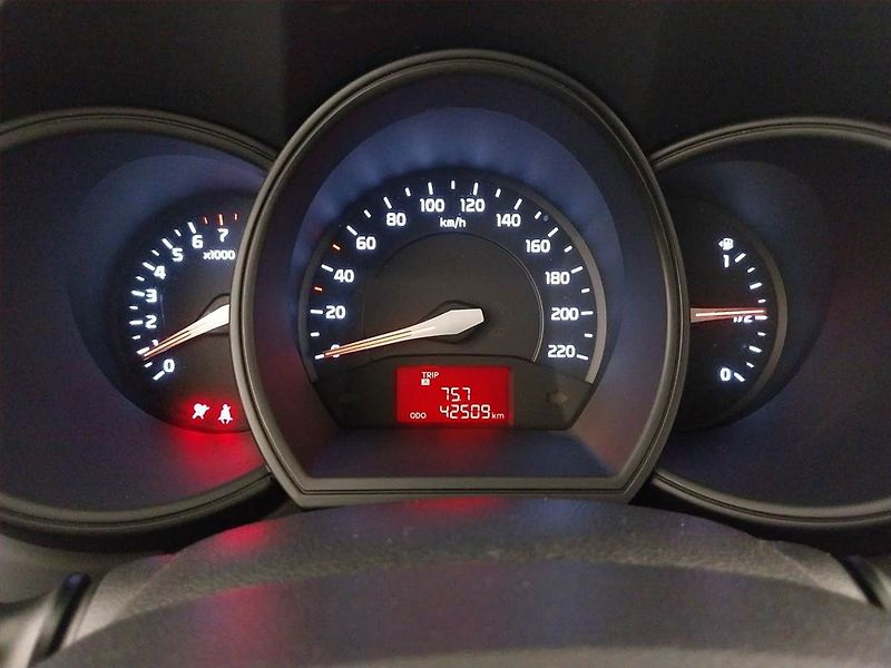 Kia Rio (2012) 1.25 CVVT - fotka 11 z 16