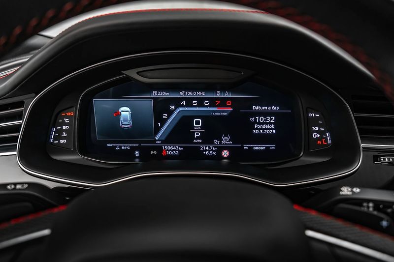 Audi SQ8 competition+, karbon, panorama - fotka 32 z 34