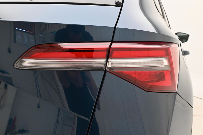 Škoda Karoq 2,0 TDI 110 kW 4x4 DSG TOUR Zá - fotka 30 z 31