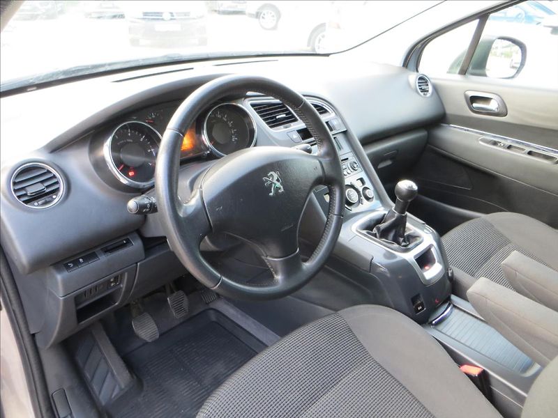 Peugeot 5008 1,6 Digi Klima, Panorama ČR - fotka 12 z 21