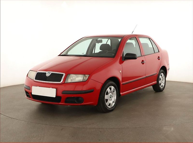 Škoda Fabia (2005) 1.2, nová STK, jezdí dobře - fotka 2 z 10