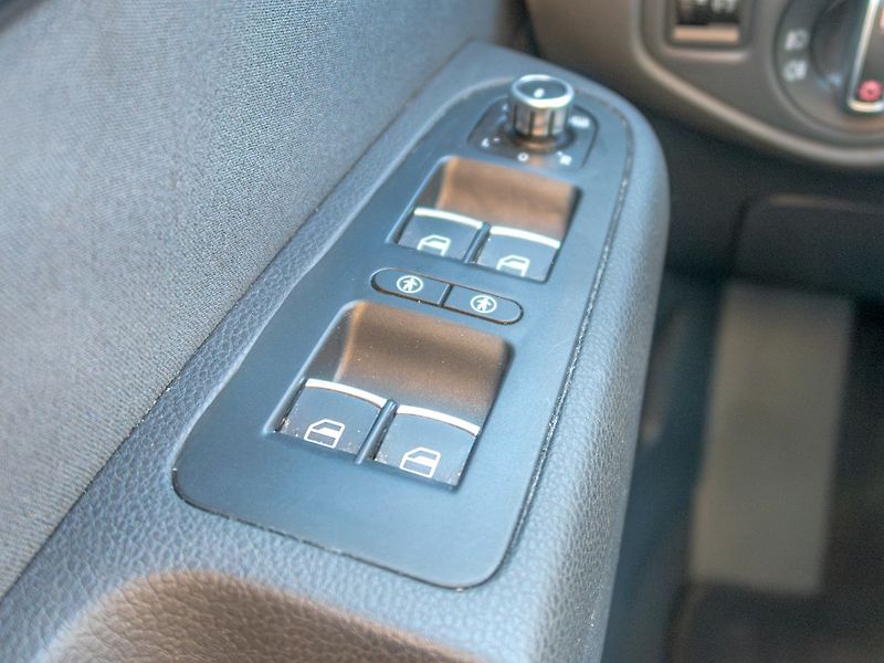 Seat Alhambra (2012) 2.0TDI 103KW 7sed–ROZVODY/PANO - fotka 31 z 59