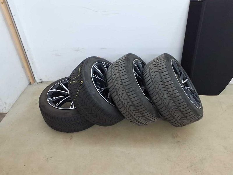 Tesla Model Y LONG RANGE DUAL MOTOR TZ 95,0% - fotka 5 z 14