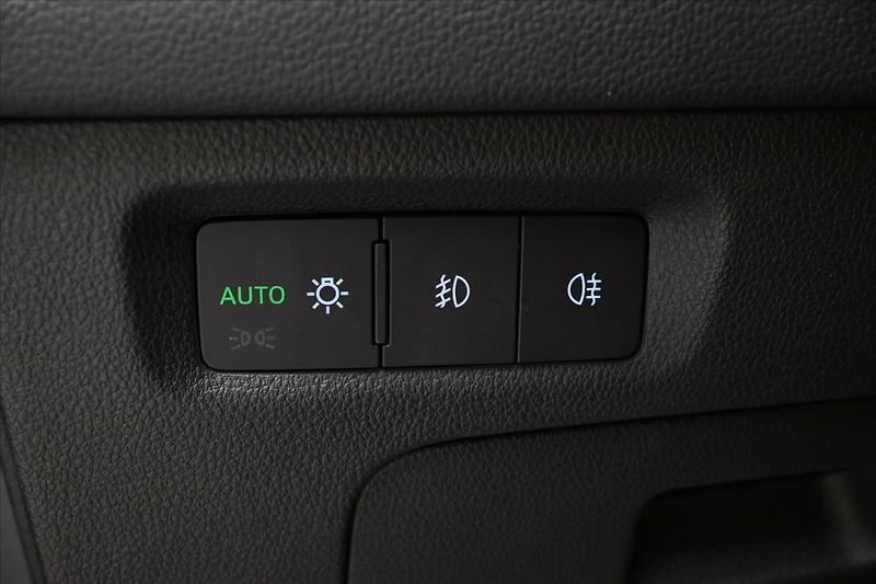 Škoda Octavia 1,5 TSI 110 kW DSG Style Záruk - fotka 27 z 32