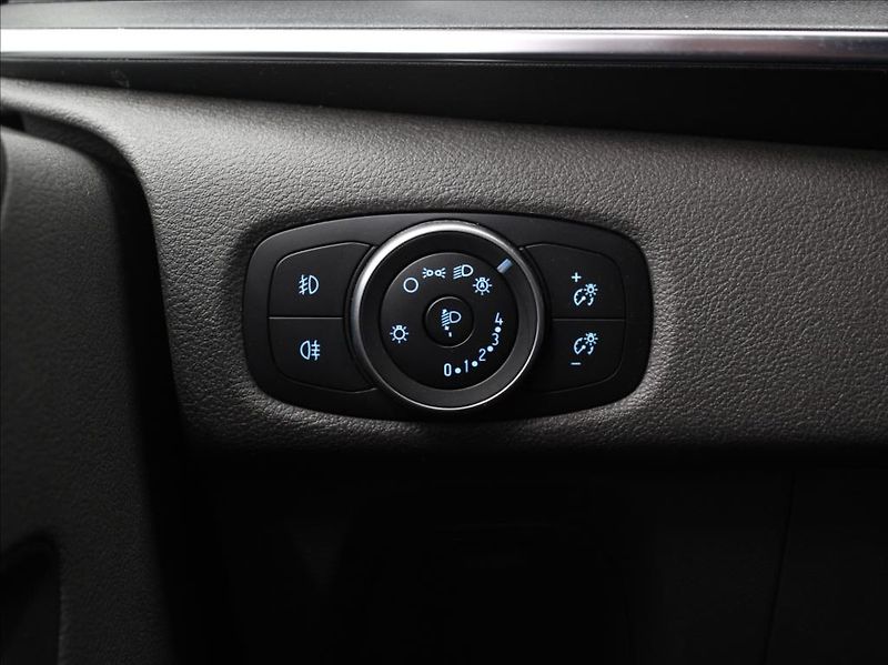 Ford Tourneo Custom 2,0 EB 125kW AT L1 Titan.X ČR - fotka 20 z 23
