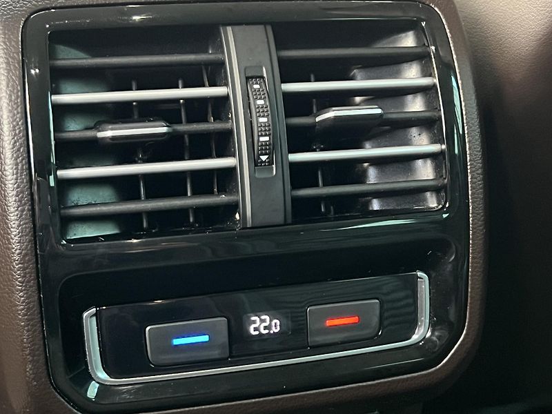 Volkswagen Passat (2016) 2.0TDI, 4motion, Automat DSG - fotka 38 z 41