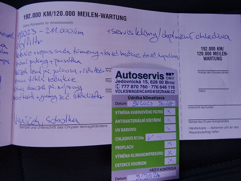 Jeep Wrangler 4.0i SAHARA Serviska - fotka 36 z 37