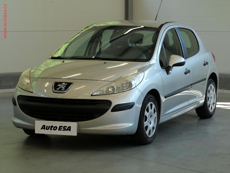 Peugeot 207 (2008) 1.4i, 1.maj,ČR, AC - fotka 3 z 18