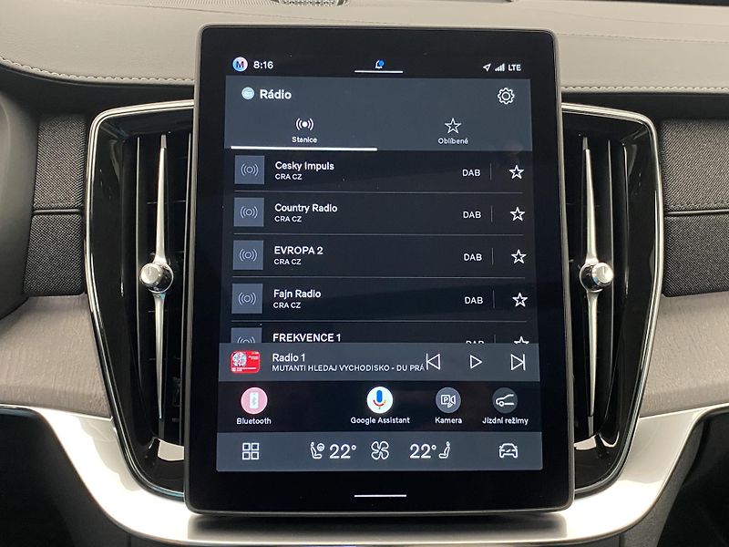 Volvo XC90 (2026) T8 AWD Plug-in DARK ULTRA - fotka 66 z 68