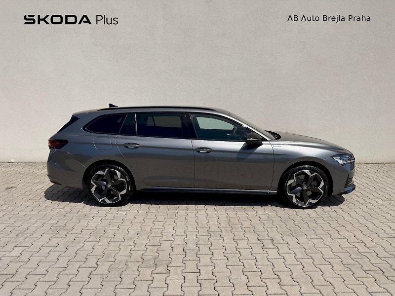 Škoda Superb (2025) COMBI SPORTLINE - fotka 6 z 35