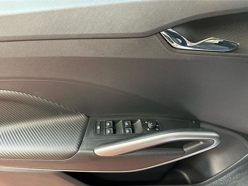 Škoda Fabia 1,5 TSI 130 kW 7-stup. automat - fotka 17 z 24