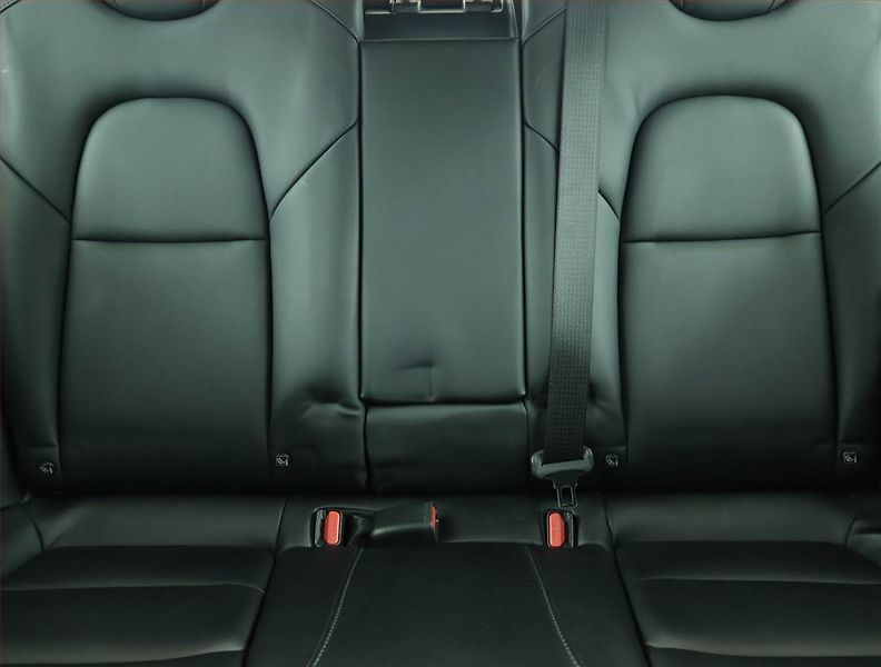 Tesla Model 3 (2021) Long Range 4WD 82kWh, SoH 80% - fotka 10 z 22