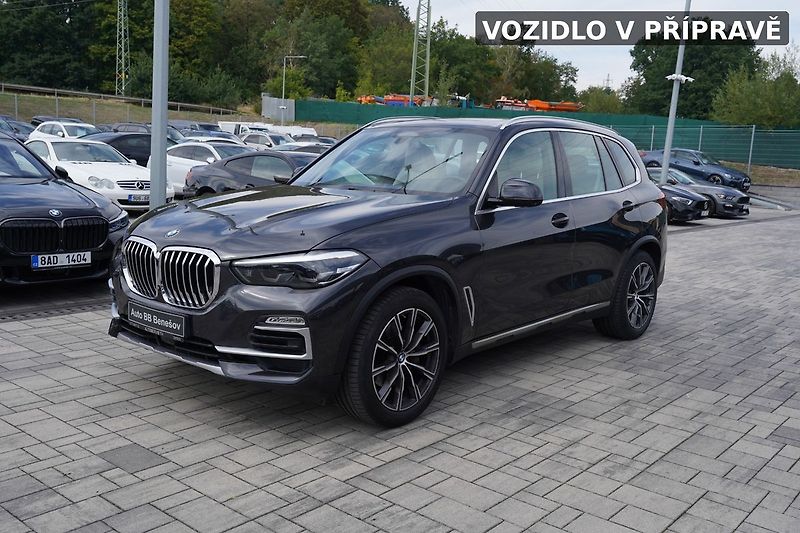 BMW X5 xDrive 40i 250kW TAŽNÉ/PANORAM - fotka 1 z 15