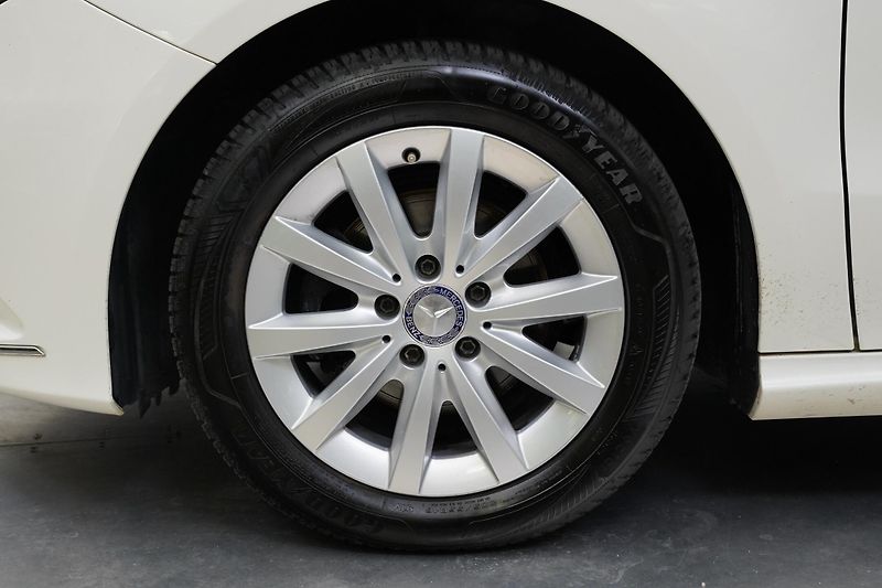 Mercedes-Benz Třídy B - fotka 9 z 23