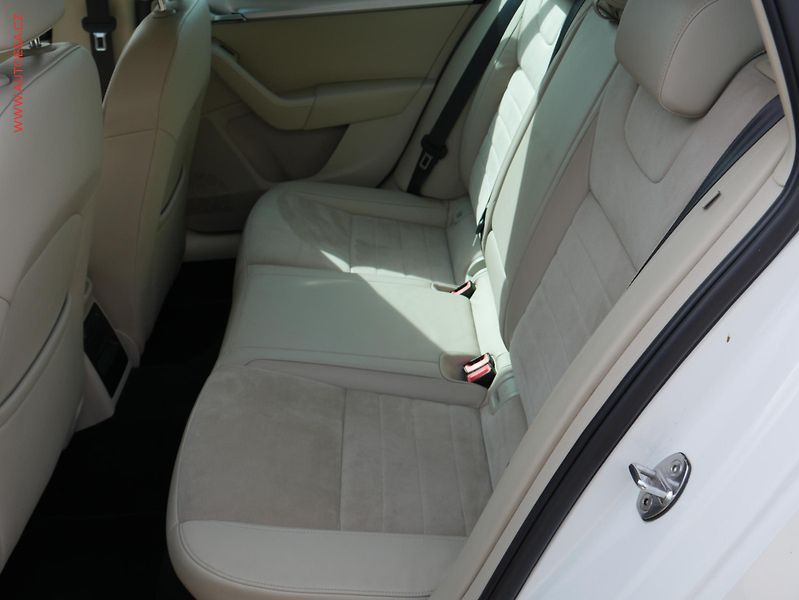 Škoda Octavia (2013) 1.8 TSI 4x4, ČR, DSG, bixen - fotka 10 z 17