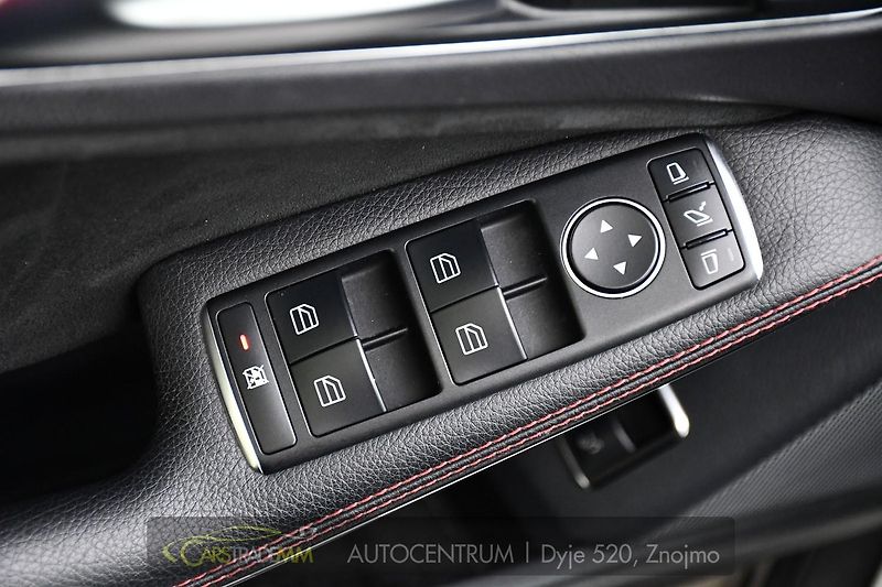 Mercedes-Benz GLA - fotka 24 z 47