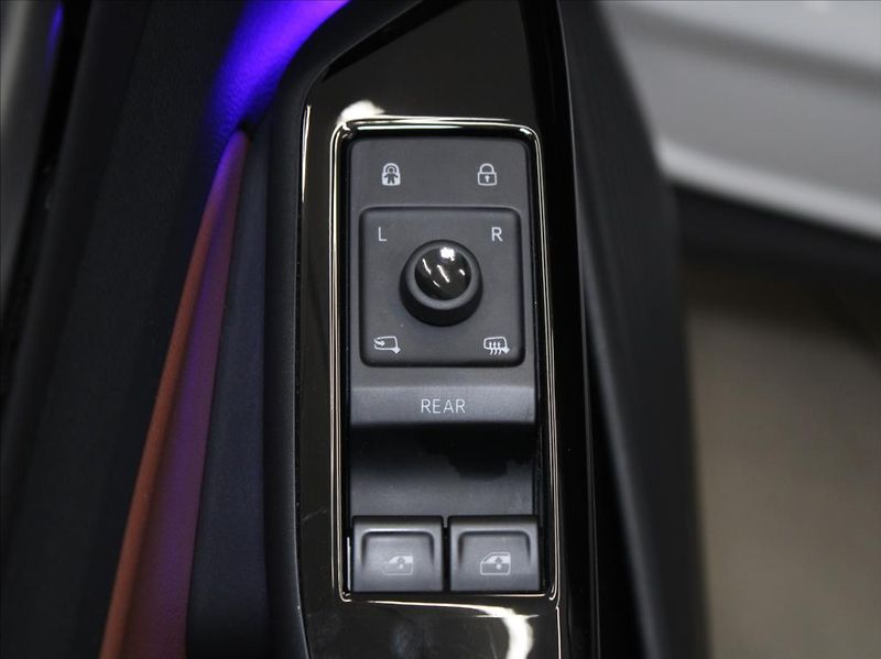 Volkswagen ID.5 0,1 77kWh 150kW Pro Perf.28tkm - fotka 18 z 24