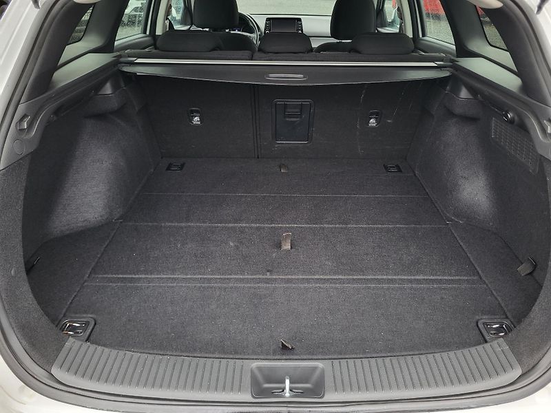 Hyundai i30 WG 1.5 T-GDI 118kW SMART *ČR - fotka 40 z 44