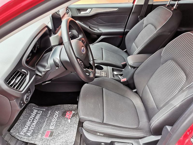 Ford Focus (2021) 2.0TDCi 110kw Titanium AUT - fotka 10 z 38