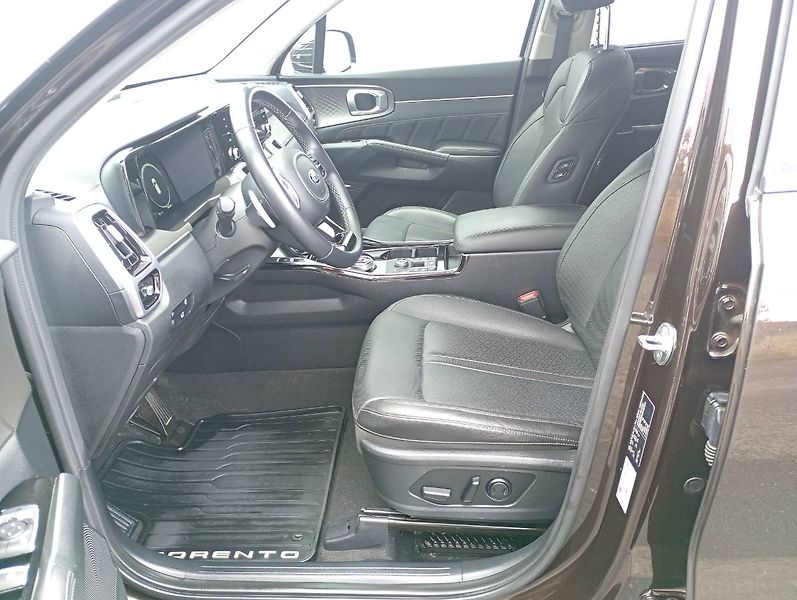 Kia Sorento (2021) 2.2 CRDI 148kW 4x4 8 DCT - fotka 16 z 31