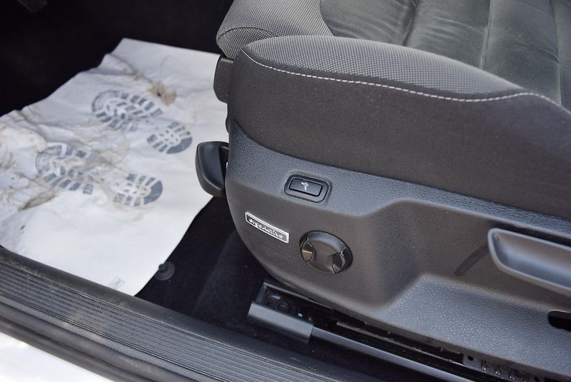 Volkswagen Golf Variant (2018) 1.4TSI 92kw CLBMT TAŽ NAVI APP - fotka 21 z 44