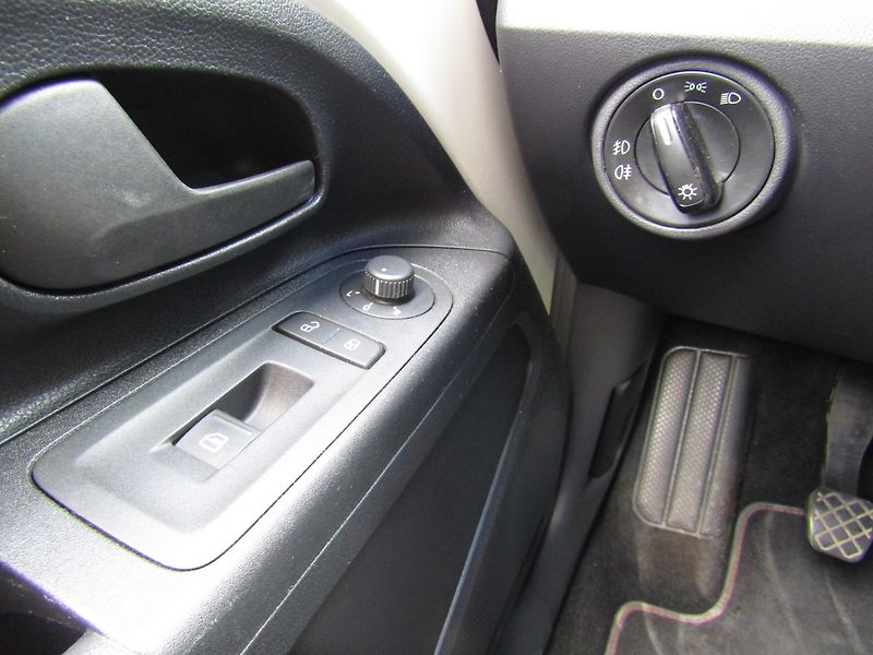 Škoda Citigo (2013) 1.0 MPI 55kW - fotka 25 z 31