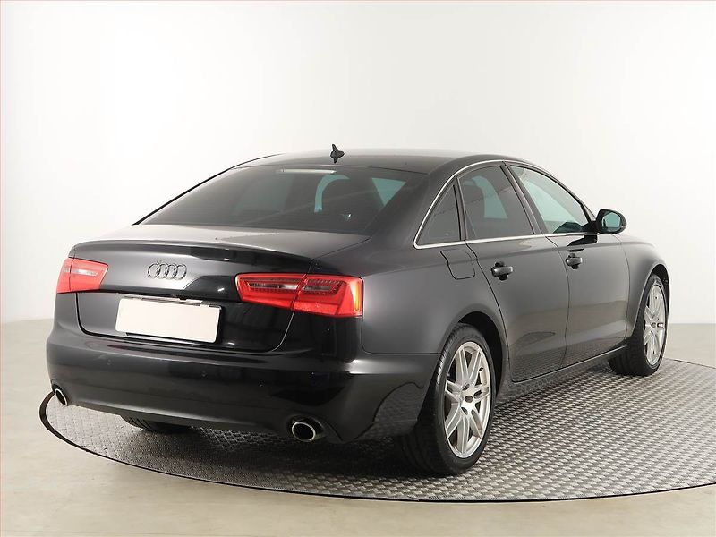 Audi A6 (2011) Basis 3.0 TDI, 4X4, Automat - fotka 5 z 19