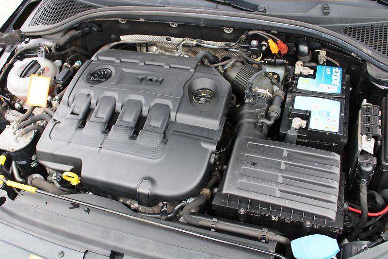 Škoda Octavia (2013) 2,0TDI NAVI KLIMA TEMPOMAT ALU - fotka 19 z 19