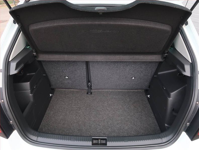 Škoda Fabia (2015) 1.2 TSI, Tempomat - fotka 13 z 21