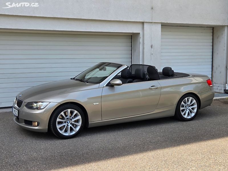 BMW Řada 3 (2009) 330i 200Kw Aut Kabrio 60t.km - fotka 4 z 49