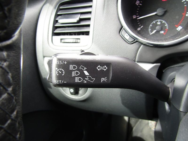 Škoda Yeti (2014) 1.2 TSI NAVI CAR-PASS - fotka 30 z 37