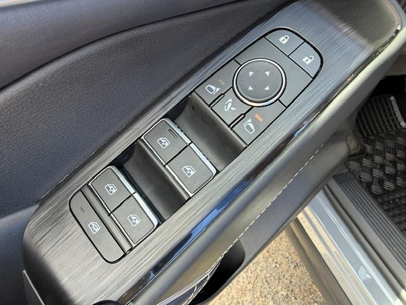 Nissan Qashqai 1.3 DIG-T 116kw Automat - fotka 20 z 43