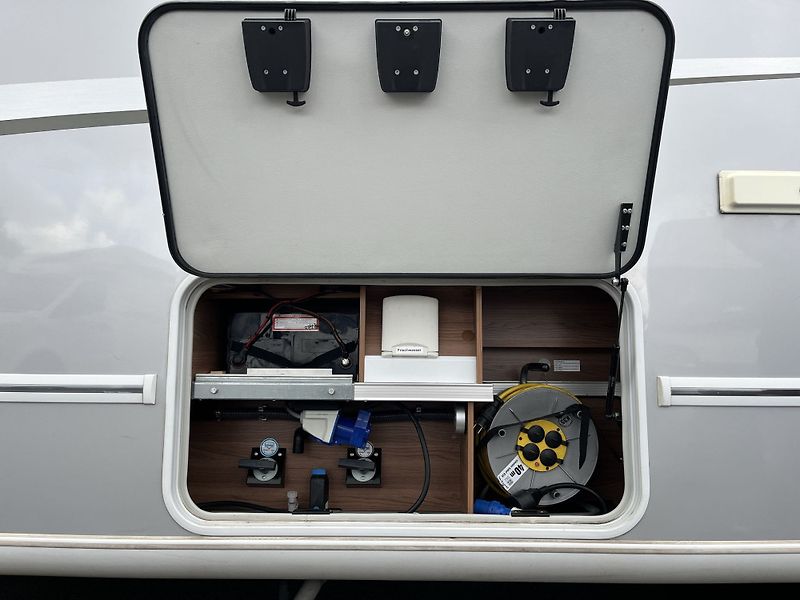 Knaus (2016) Sky I Plus 700 LEG - fotka 25 z 27