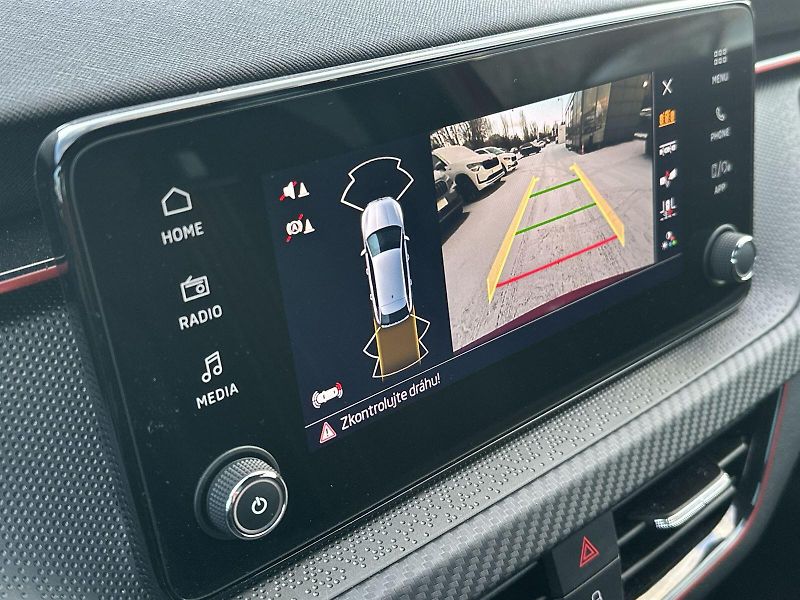 Škoda Scala (2024) 1.0 TSI DSG Monte Carlo - fotka 12 z 30