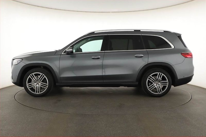 Mercedes-Benz GLS (2025) 350 d 4MATIC, 7 MÍST - fotka 3 z 31