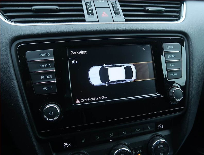 Ford Ranger (2017) Limited 2.2 TDCi - fotka 17 z 18