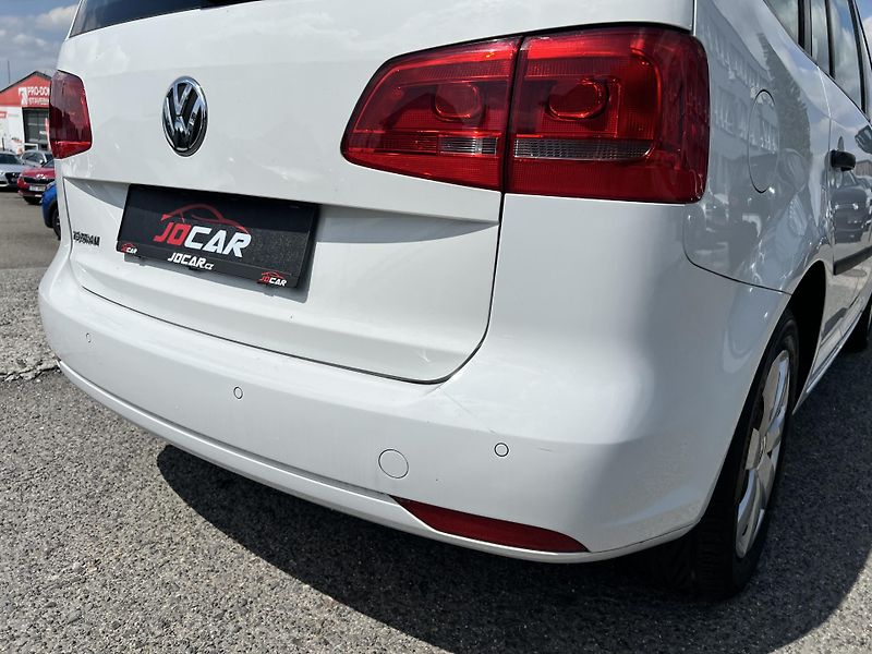 Volkswagen Touran 1.2TSi 77kw  7MÍST TEMPOMAT  - fotka 44 z 44