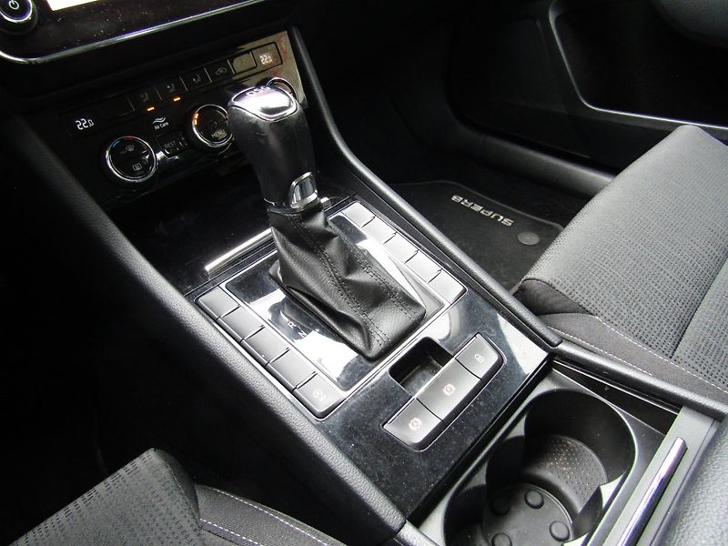 Škoda Superb (2018) 1.6 TDI 88kW DSG - fotka 34 z 38