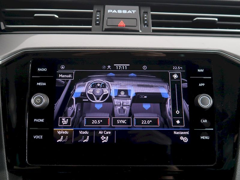 Volkswagen Passat (2022) BUSINESS 1.5TSI EVO 110KW - fotka 29 z 39