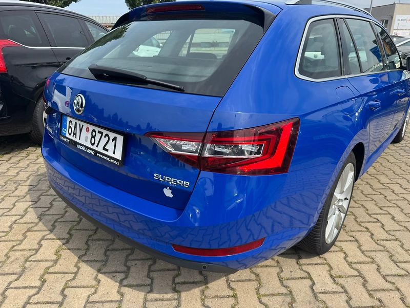 Škoda Superb (2018) 2,0 TDI 110 KW ČR 2. MAJ - fotka 12 z 50
