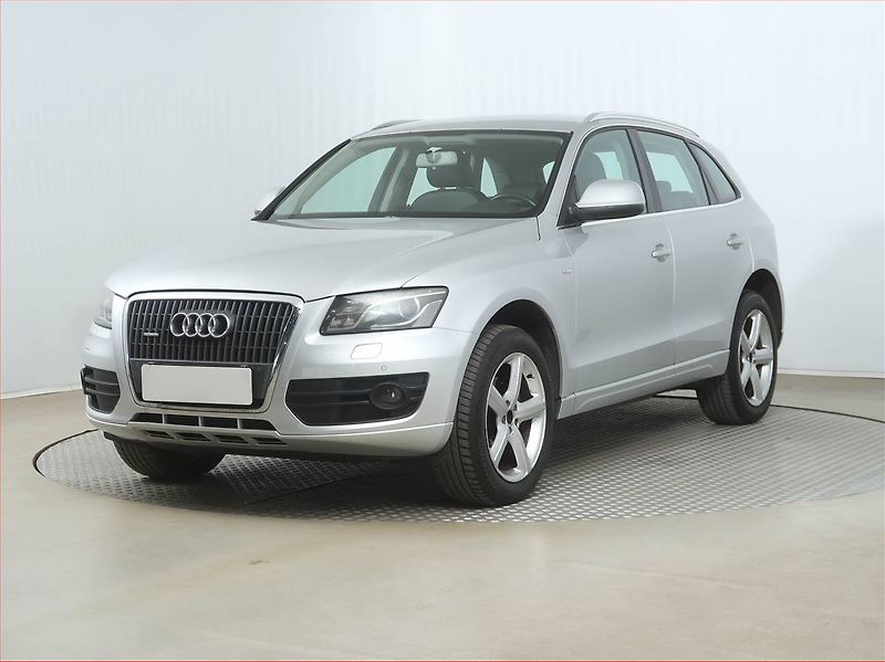 Audi Q5 (2009) 2.0 TFSI, 4X4, Automat - fotka 2 z 17