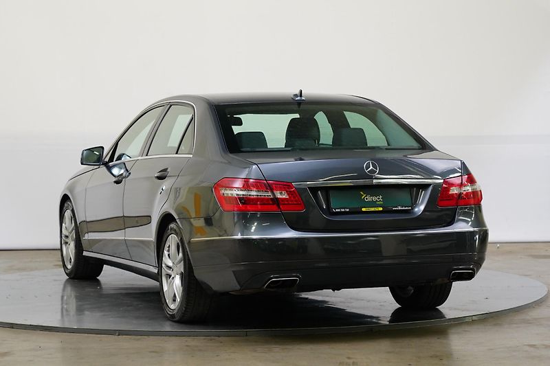 Mercedes-Benz Třídy E - fotka 7 z 23