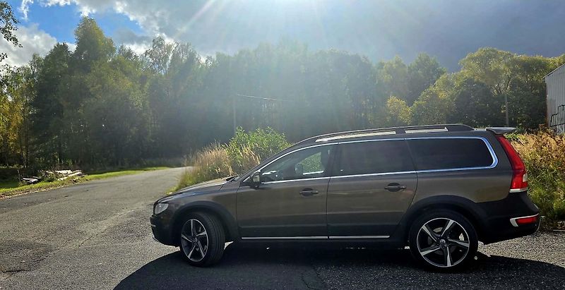 Volvo XC70 (2015)  158 kw D5 - fotka 5 z 21
